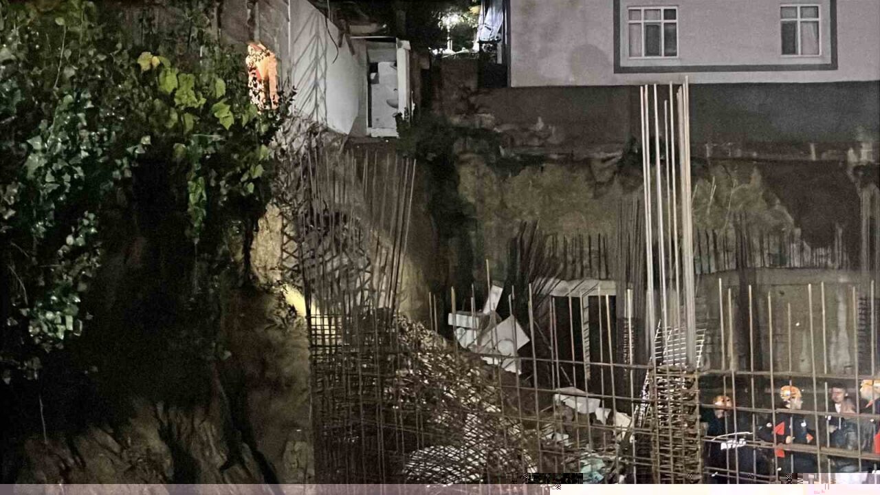 Kocaeli’nin Gebze İlçesinde İnşaat Yanındaki Müstakil Evde Çökme Olayı, Aile Tahliye Edildi