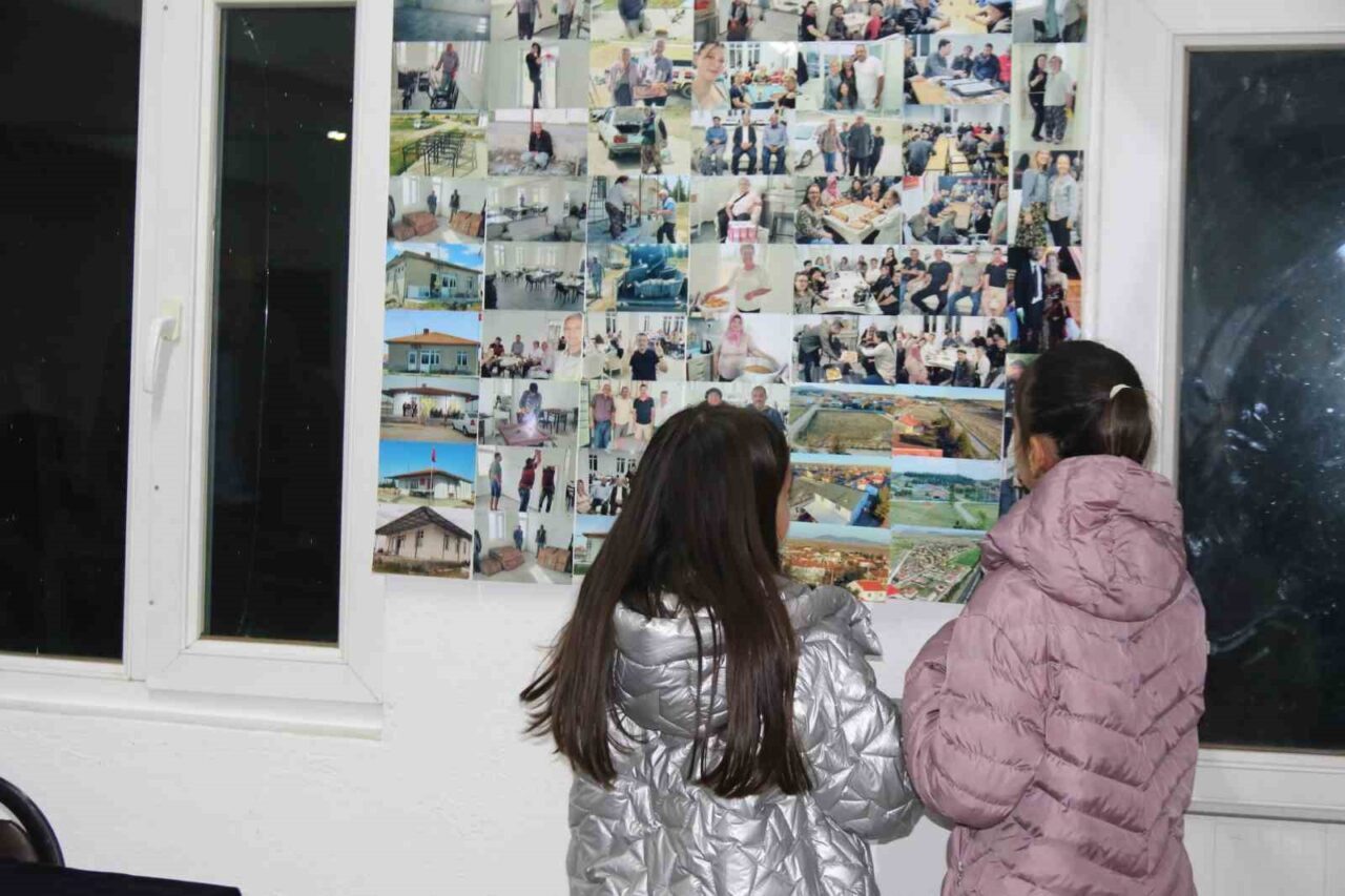 Eskişehir'in Taşlık Mahallesi'nde, köy geçmişini yaşatmak amacıyla mahalle sakinleri, dernek