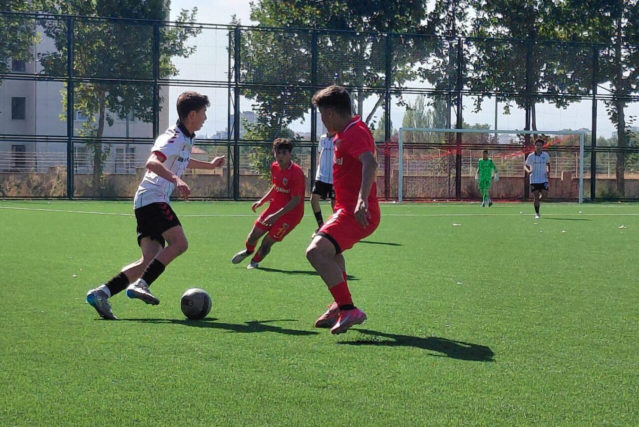 Gelişim Ligi U-16 8. Grup'ta Kayserispor, Çorum FK ile karşılaştı