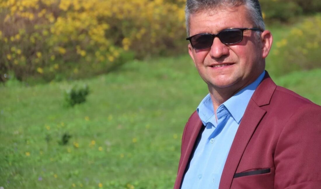 Bursa'nın Gemlik ilçesinde, düğün için gelen Giresunlu sanatçı Yüksel Kader