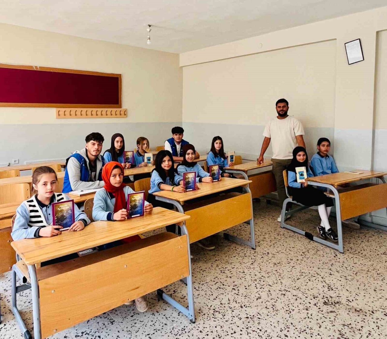 Muş Gençlik Merkezi, "Kitap Okuma Halkaları" etkinliğiyle 100. Yıl Zafer