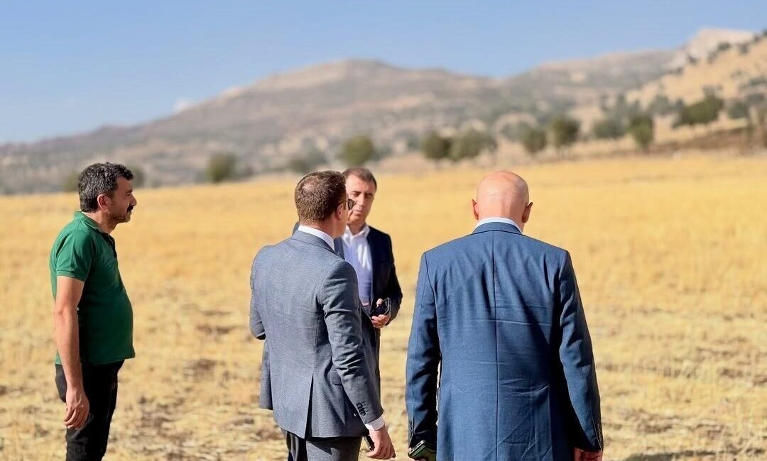 Şırnak'ta, Bahçelievler Mahallesi'nde 1.500 seyirci kapasiteli yeni kapalı spor salonu