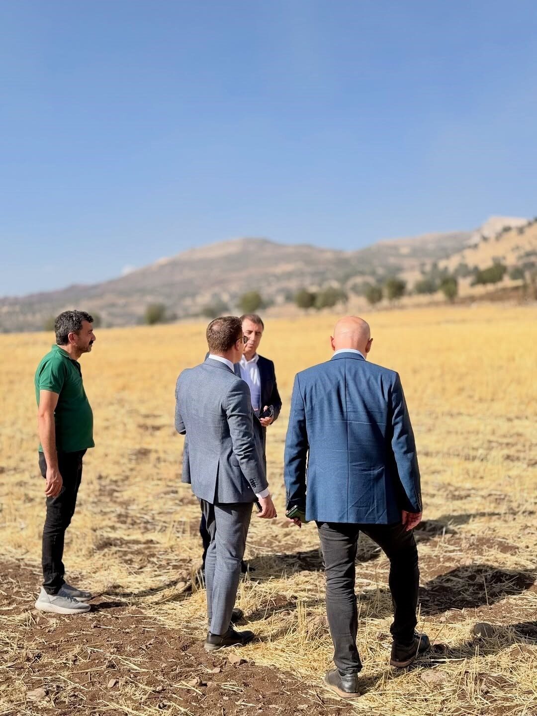 Şırnak'ta, Bahçelievler Mahallesi'nde 1.500 seyirci kapasiteli yeni kapalı spor salonu