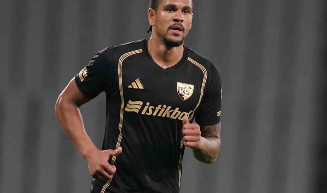 German Onugkha, Fatih Karagümrük ile oynanan maçta attığı gollerle Kayserispor’un en skorer oyuncusu oldu Kayserispor'un Rus futbolcusu German Onugkha, Fatih Karagümrük ile yapılan maçta