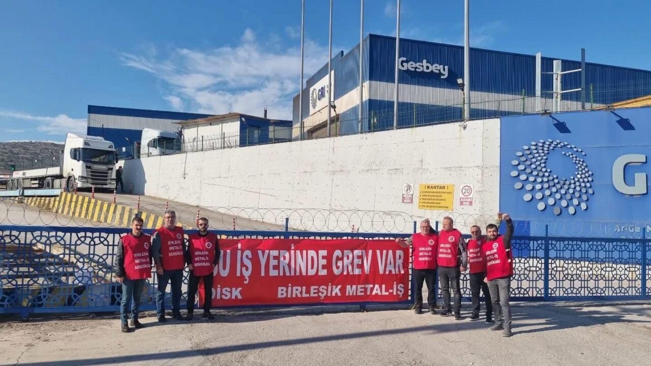 Balıkesir'in Bandırma ilçesindeki GESBEY Fabrikası'nda, toplu iş sözleşmesi görüşmelerinin sonuçsuz