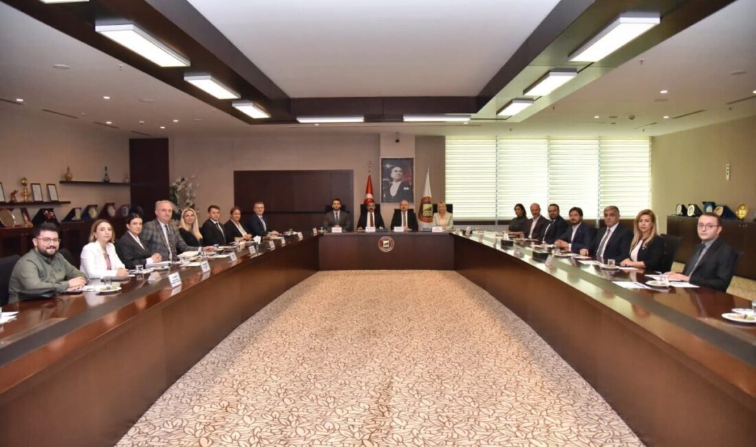 Gaziantep’te Girişimcilik Ekosistemi İkinci Paydaş Toplantısı Yapıldı Gaziantep’te düzenlenen 'Gaziantep Girişimcilik Ekosistemi Paydaş Toplantısı', GSO ve TOBB