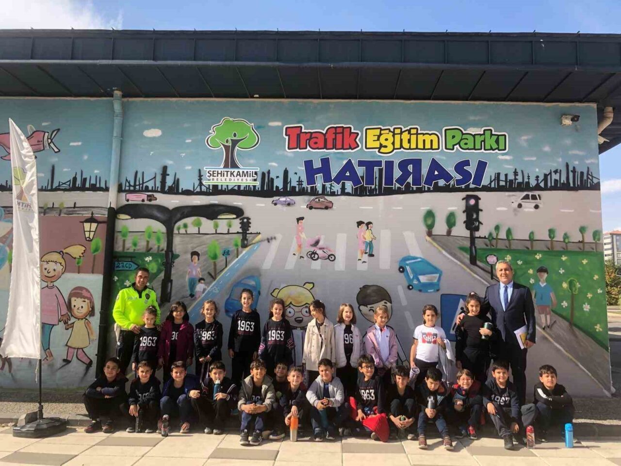 Gaziantep Kolej Vakfı İlkokulu öğrencileri, Trafik Eğitim Parkı'nda uygulamalı eğitimle