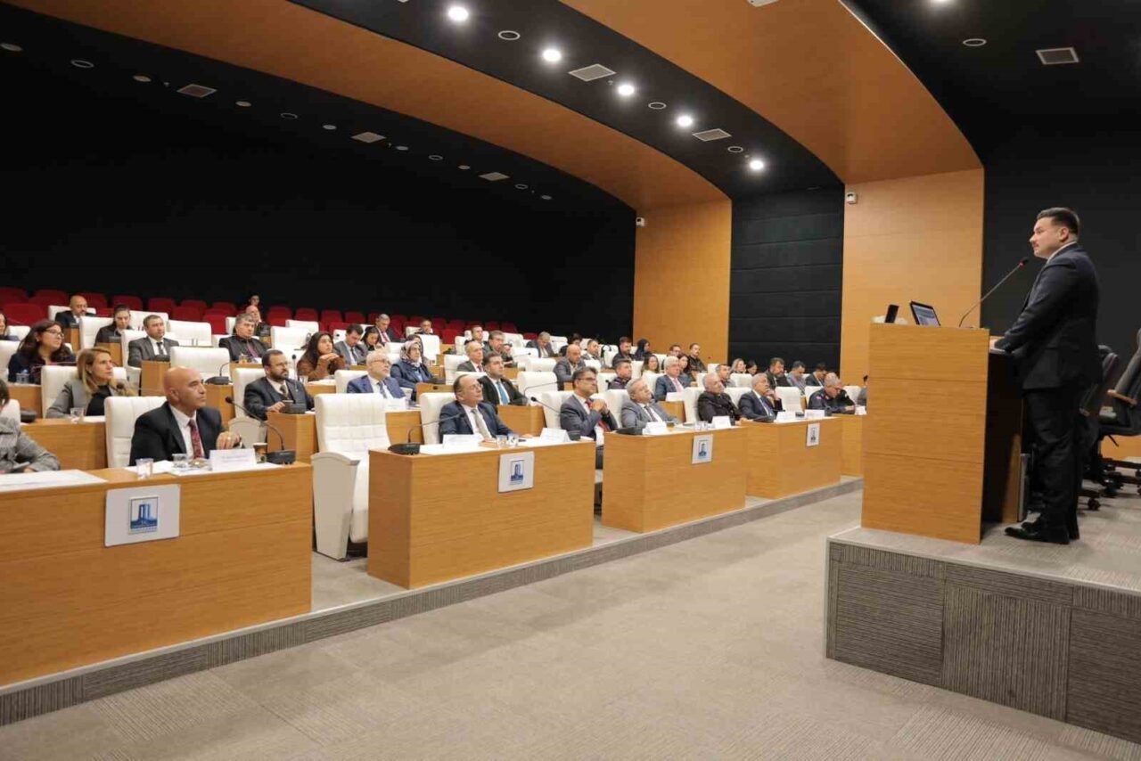 Gökçeada Kaymakamı Osman Acar, Bağımlılıkla Mücadele İl Koordinasyon Kurulu Toplantısı'nda