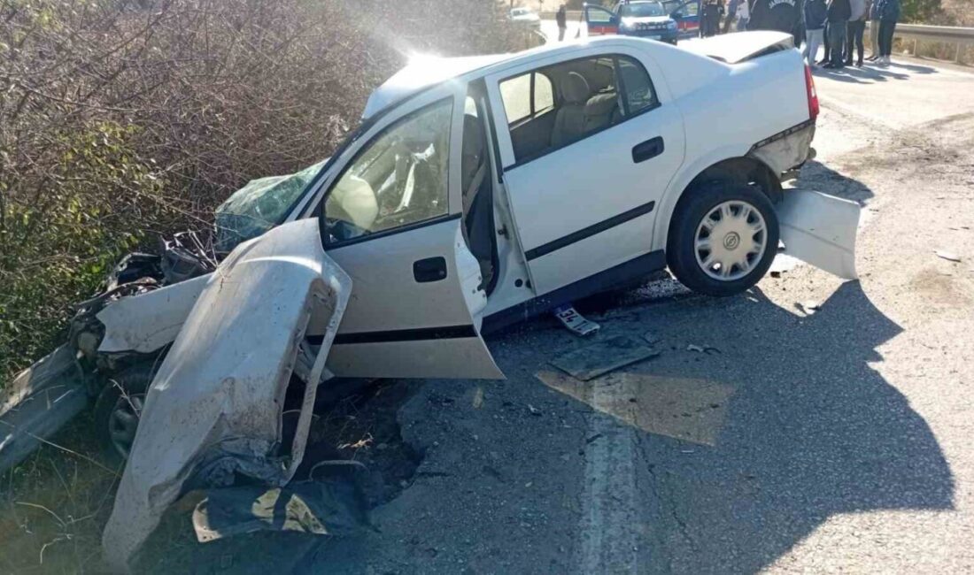 Bolu'nun Göynük ilçesinde bir otomobil ve kamyonun çarpışması sonucu 45