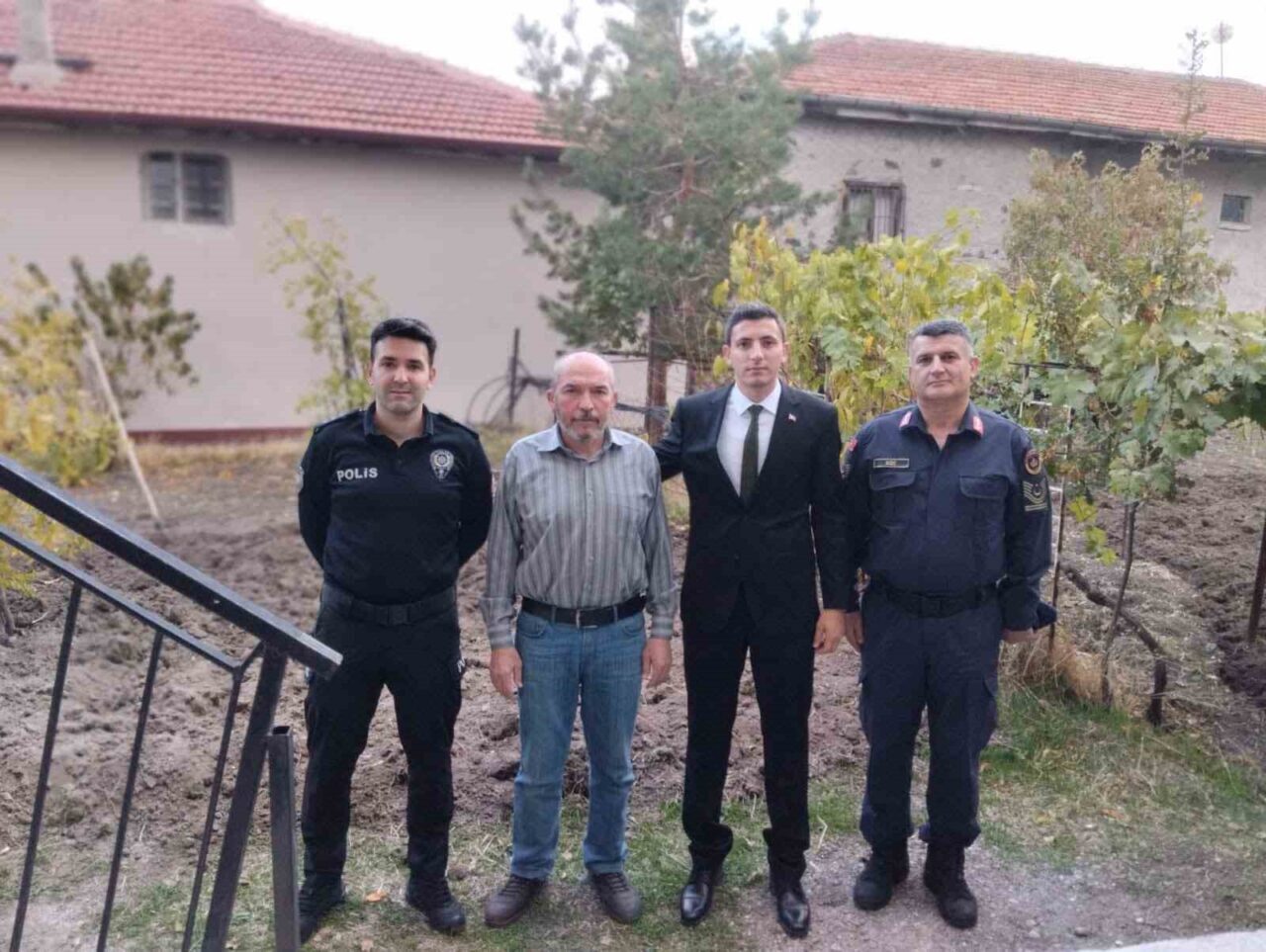 Güdül ilçesine yeni atanan Kaymakam Naim Akar, görevine başlar başlamaz