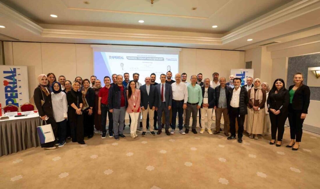 Trabzon'da İmperial Hastanesi'nin düzenlediği "Güncel Tedavi Yaklaşımları" programı, aile hekimlerinin