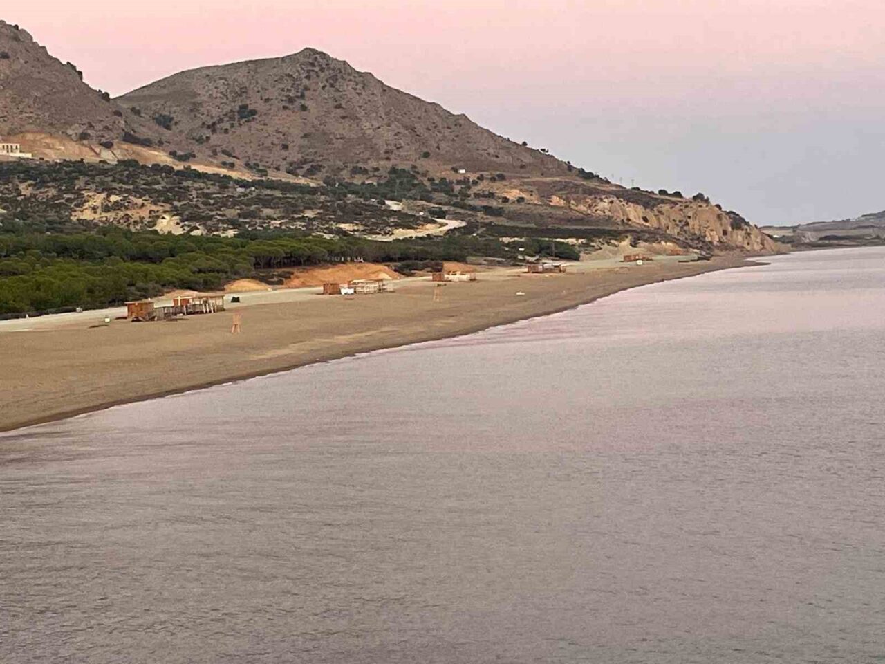 Gökçeada Belediye Başkanı Bülent Ecevit Atalay, Uğurlu mevkisinde 10 bin