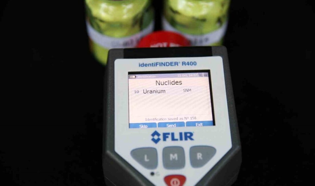 Gürcistan’da 3 Çinli Ziyauranyum Elde Etme Girişiminde Gözaltına Alındı Gürcistan'ın Tiflis kentinde, yasa dışı uranyum temin etmeye çalışan 3