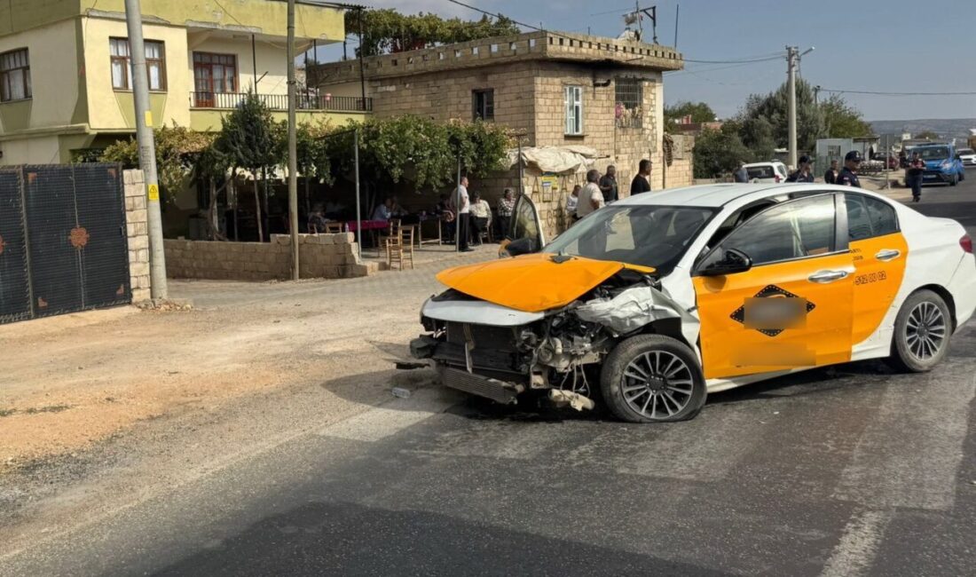 Adıyaman’da otomobil ve hafif ticari aracın çarpışması sonucu iki kişi yaralandı Adıyaman'ın Besni ilçesinde Müslüm Yusuf Tan'ın kullandığı otomobil ile bir