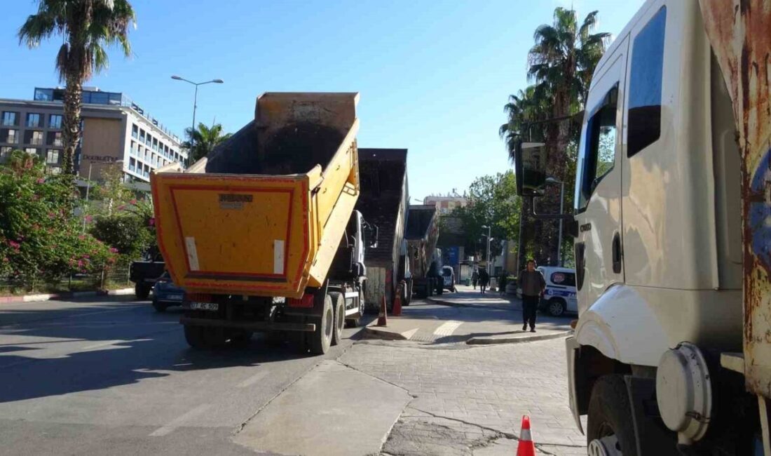 Antalya'da hafriyatçılar, Büyükşehir Belediyesi'ne kesilen cezalara karşı toplandı. Oda Başkanı
