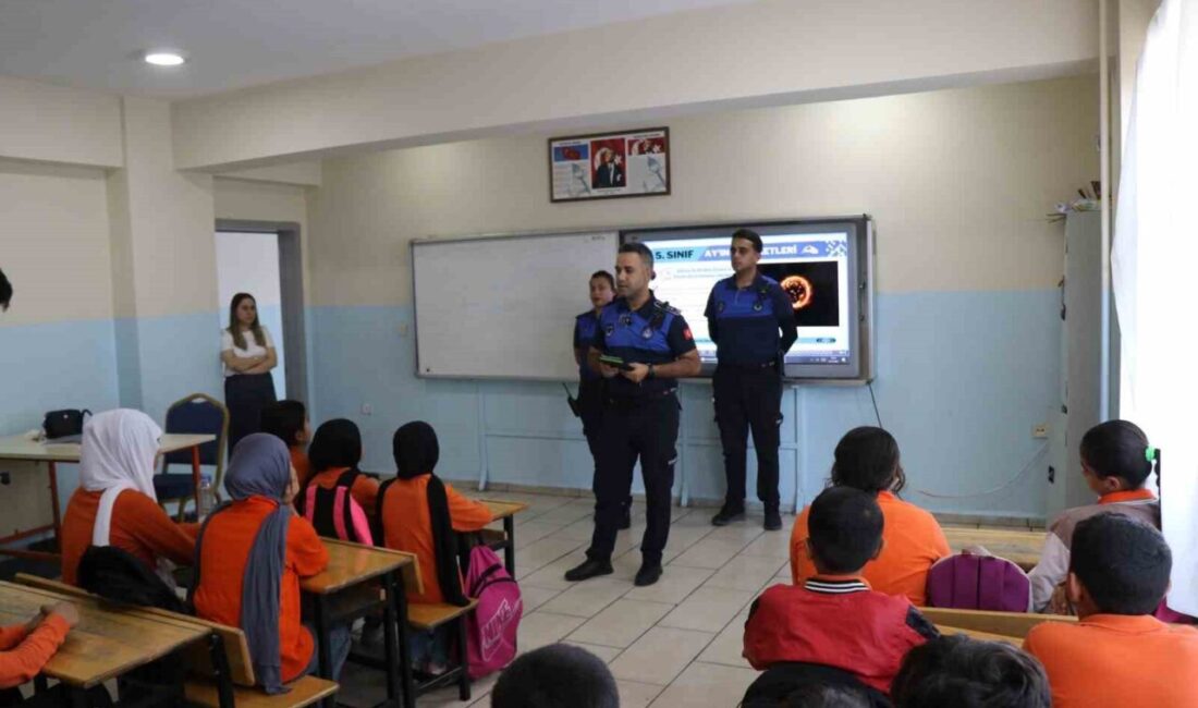 Haliliye Belediyesi Zabıta Müdürlüğü, Hacı Eyüp Koç Ortaokulu'nda öğrencilere 'Bilinçli