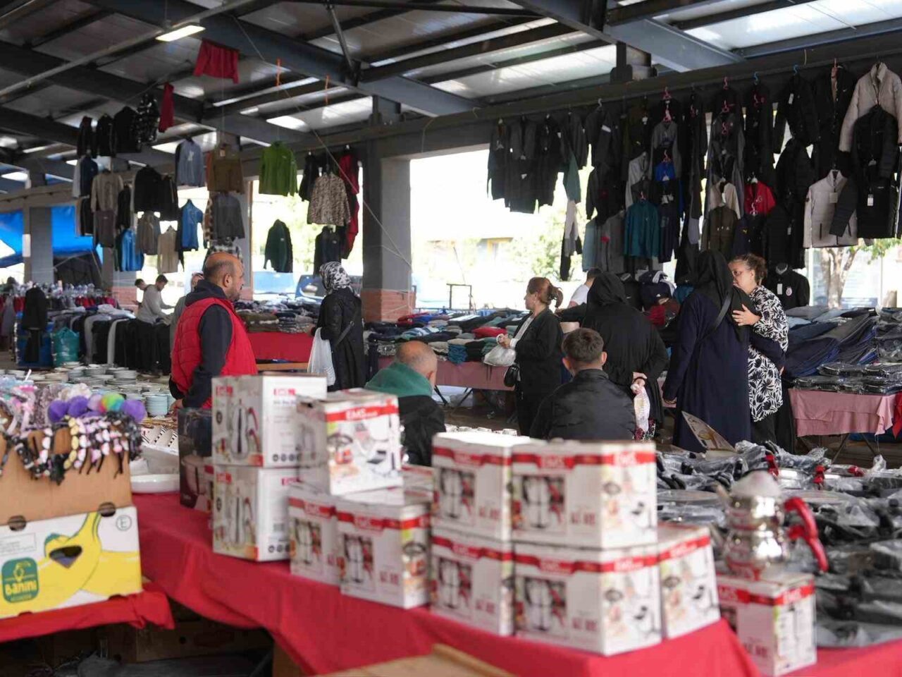 Düzce Belediyesi'nin katkılarıyla Beltem A.Ş. ve Düzce Seyyar Pazarcılar Esnaf