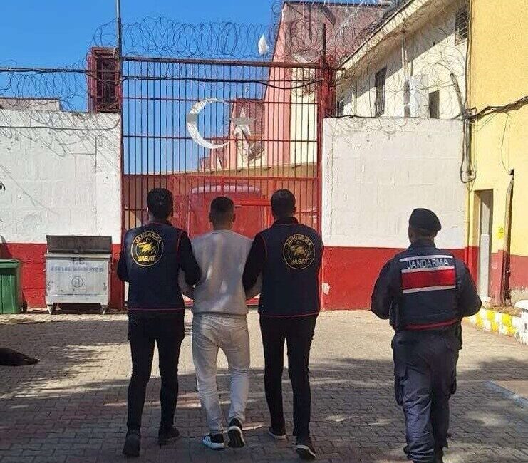 Aydın'ın Efeler ilçesinde, silahla tehdit suçundan 10 yıl 2 ay