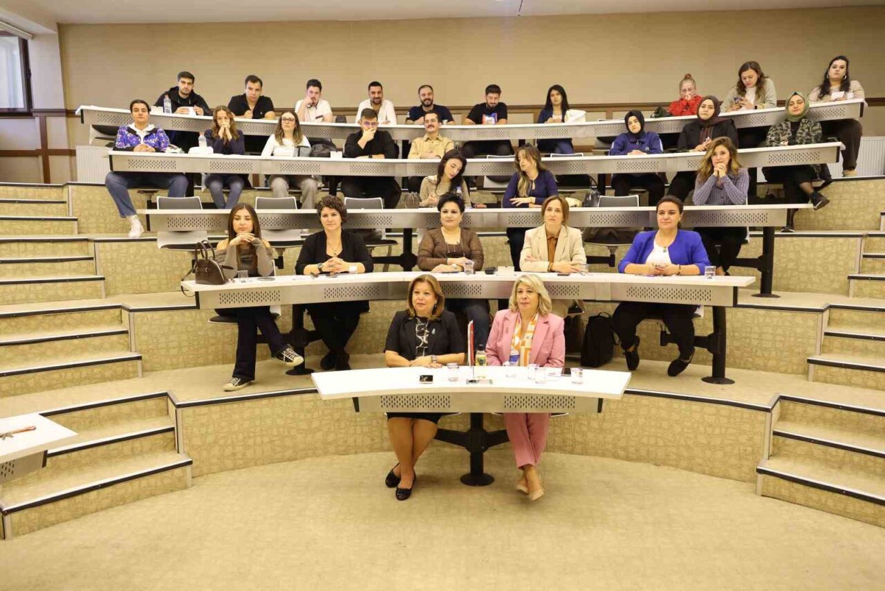 Hasan Kalyoncu Üniversitesi, KADMER ve GİKAD iş birliğiyle girişimci kadınları