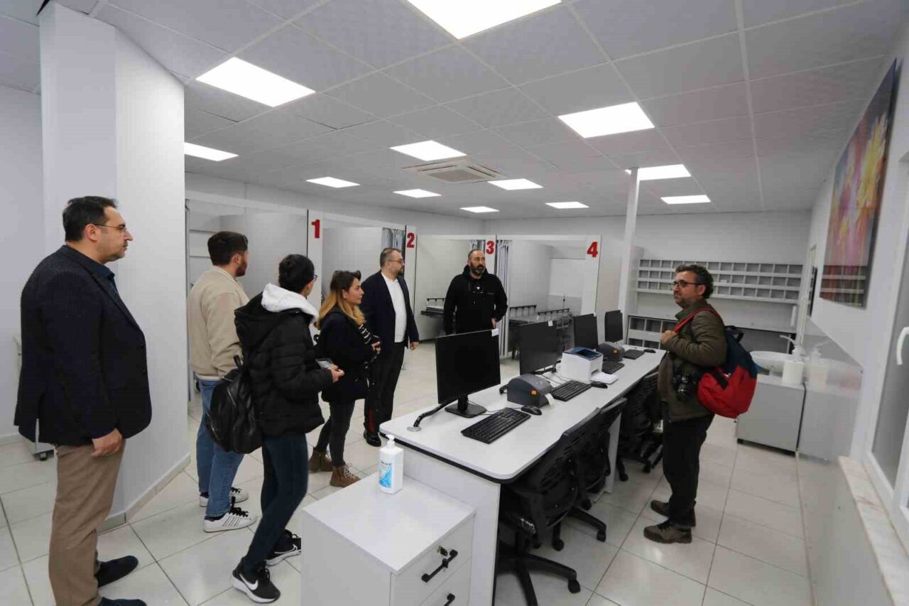 Amasya Üniversitesi Sabuncuoğlu Şerefeddin Eğitim ve Araştırma Hastanesi'nde, yeşil alan