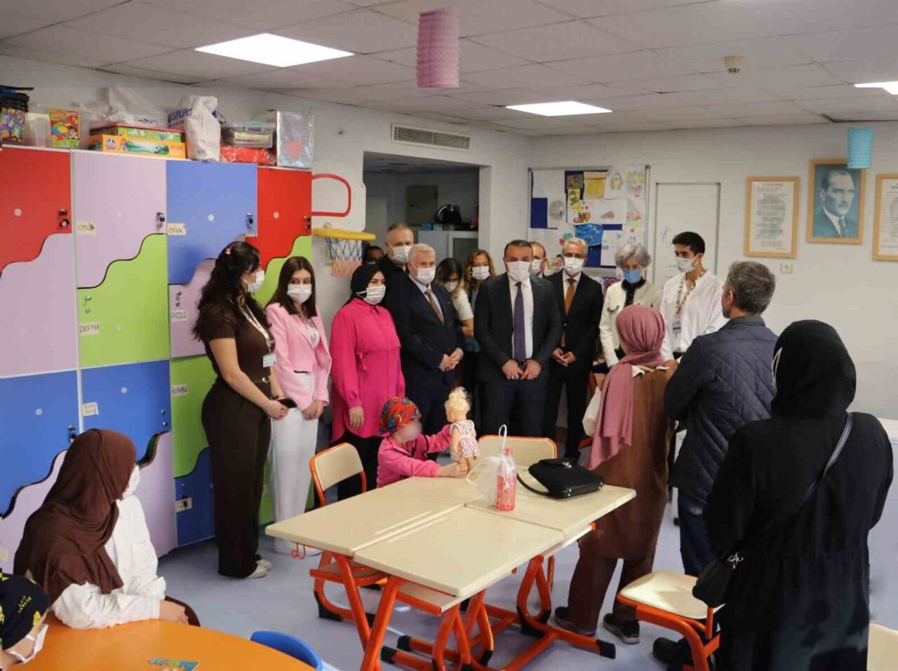 Kocaeli İl Milli Eğitim Müdürü Emrullah Aydın, tedavi gören Hastane