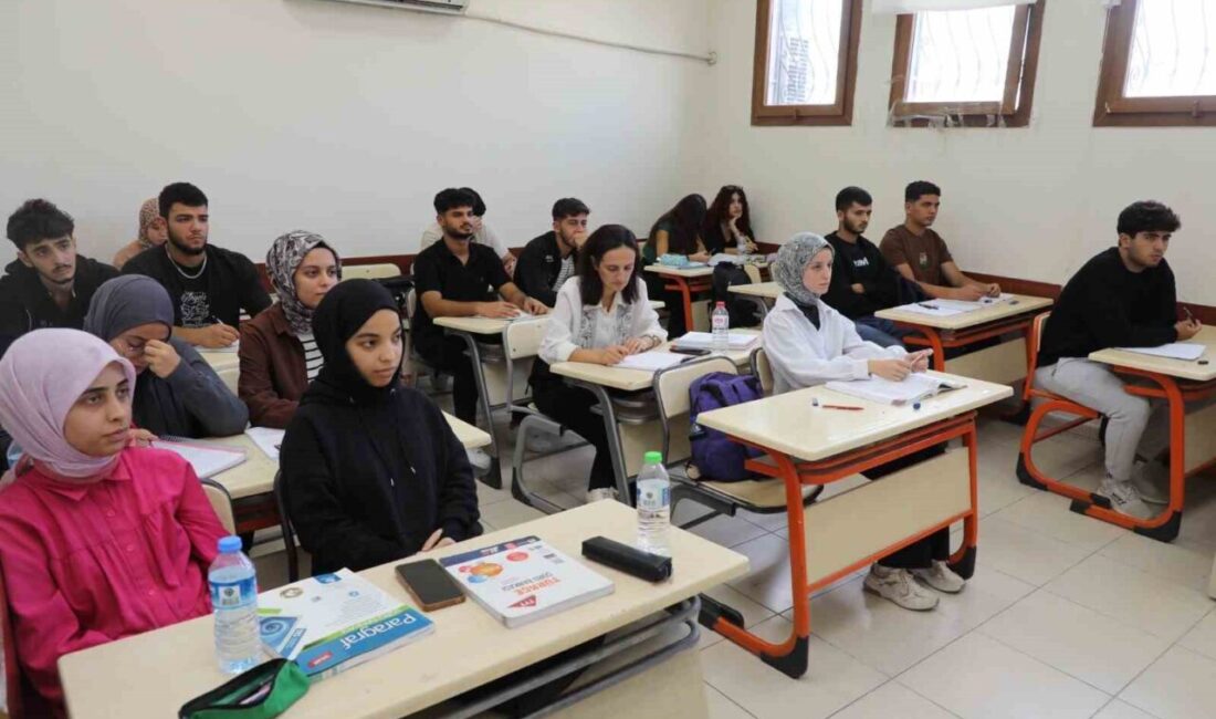 Hatay Büyükşehir Belediyesi, YKS ve LGS hazırlık kurslarında eğitim alan