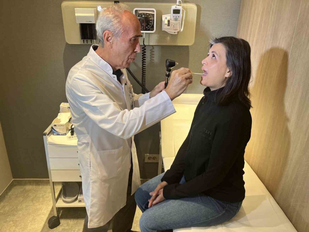 Soğuk hava, üst solunum yolu hastalıklarında artışa neden oluyor. Acıbadem