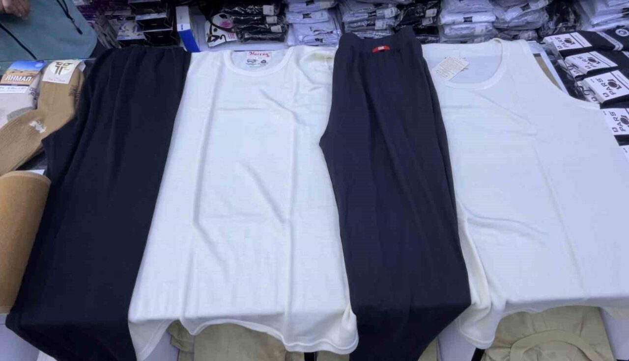 Konya'da soğuk havaların başlamasıyla içlik satışlarında artış yaşanıyor. Veli Bora,