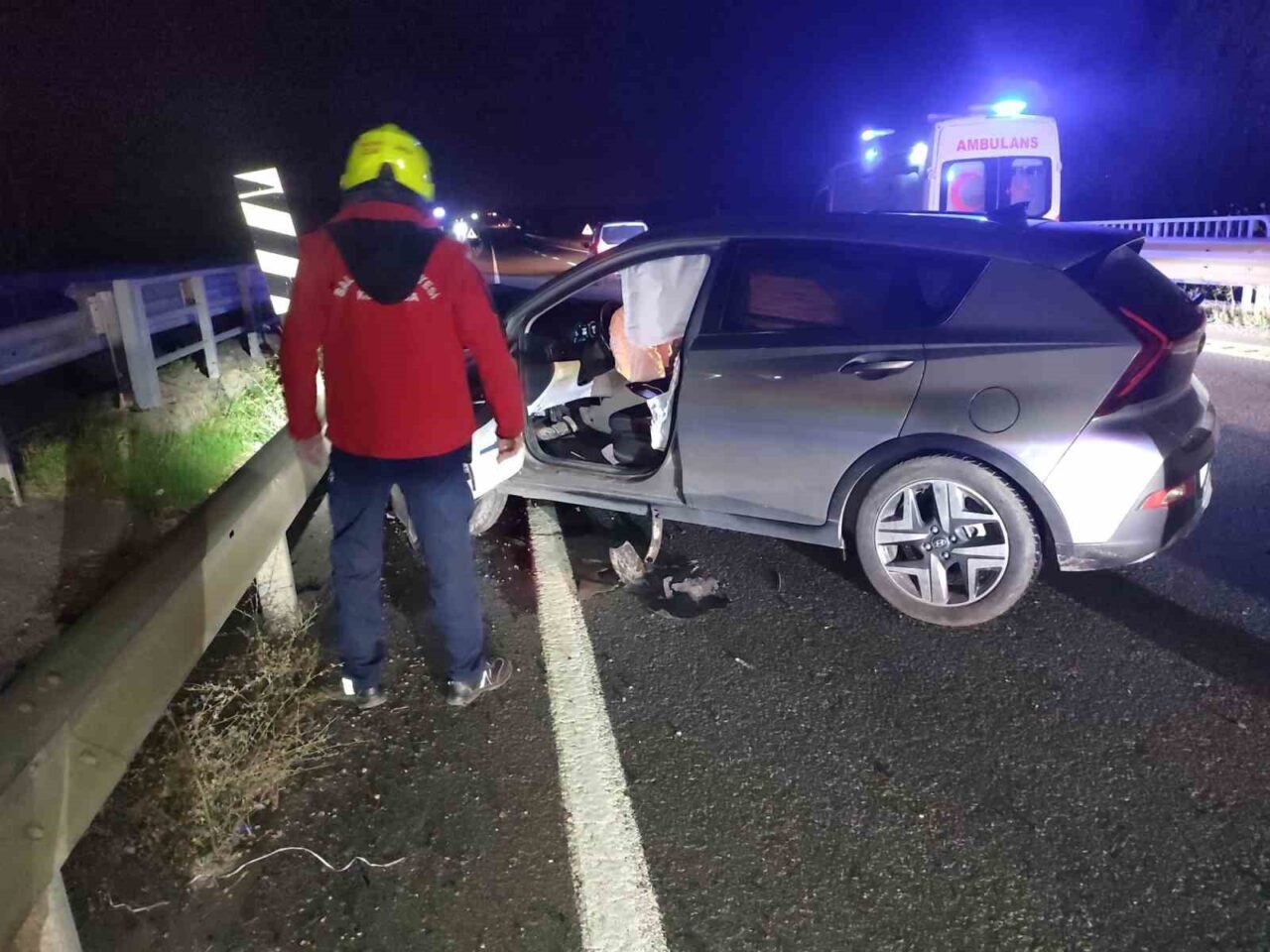 Balıkesir'in Havran ilçesinde otomobil ve motosikletin çarpıştığı kazada, motosiklet sürücüsü