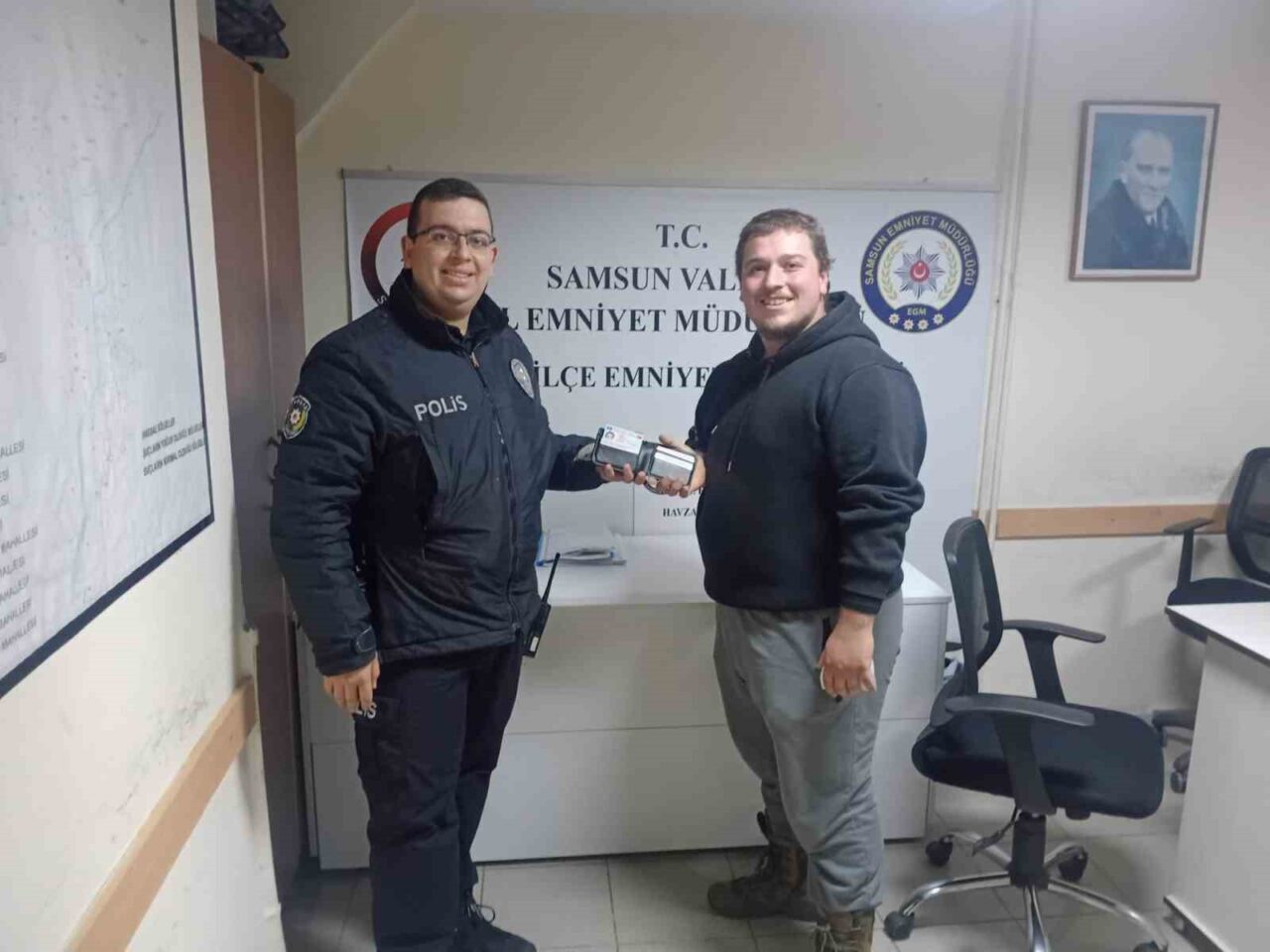 Samsun'un Havza ilçesindeki otobüs terminalinde kaybolan cüzdan, vatandaş Emre Şimşir’in