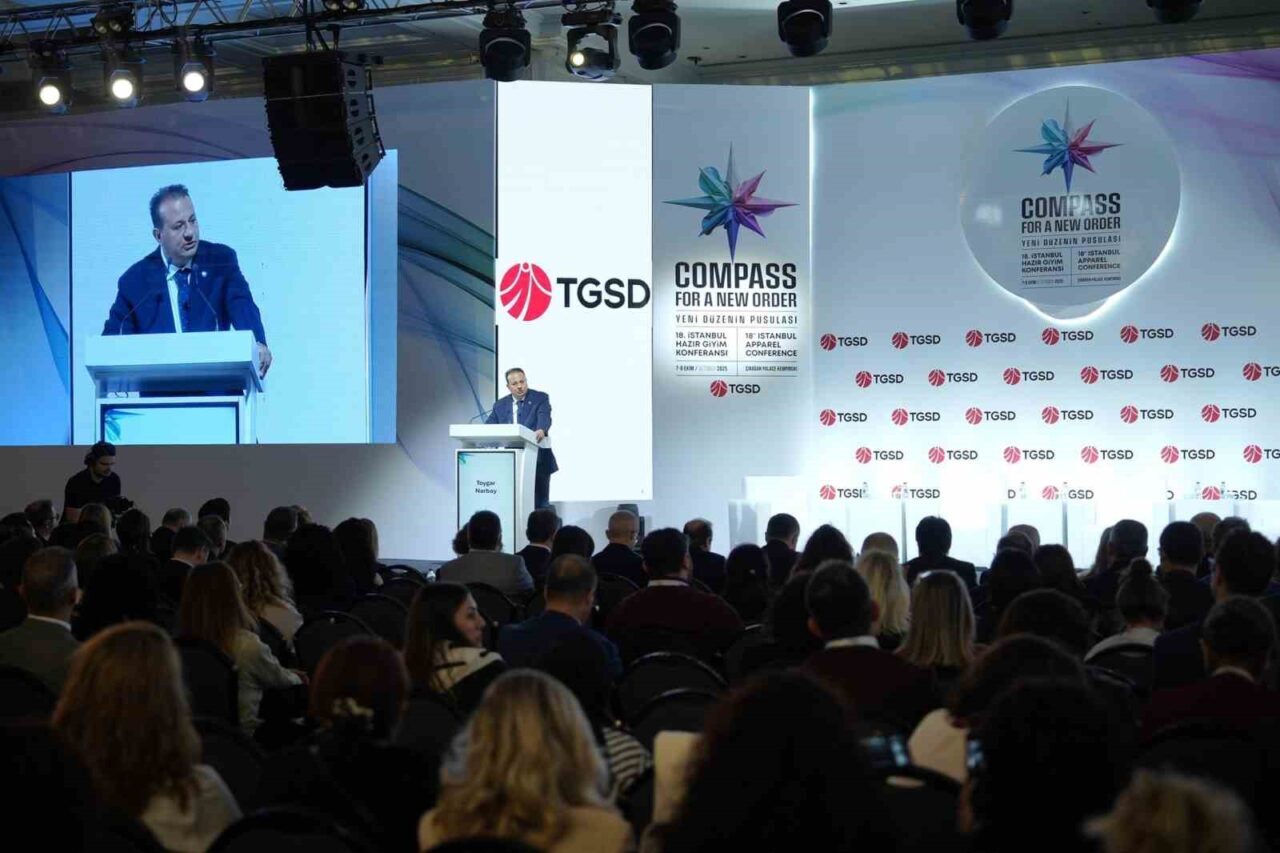 İstanbul Hazır Giyim Konferansı’nın açılışında TGSD Başkanı Toygar Narbay, hazır