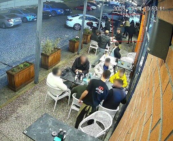 Bursa'nın Nilüfer ilçesinde bir restoranda yemek borusuna kaçan kadın, yakınındaki