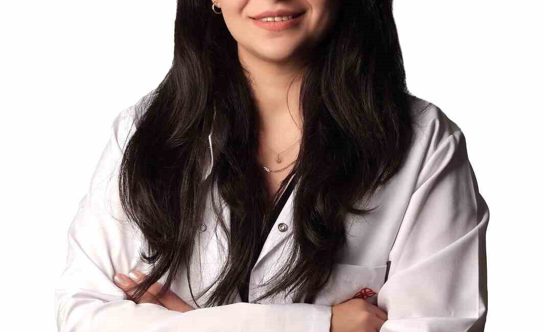 Menopoz Süreci: Her Kadının Deneyimi Kendi Ritminde Şekilleniyor Hayat Hastanesi'nden Op. Dr. Zeynep Çankaya, menopozun sadece biyolojik bir