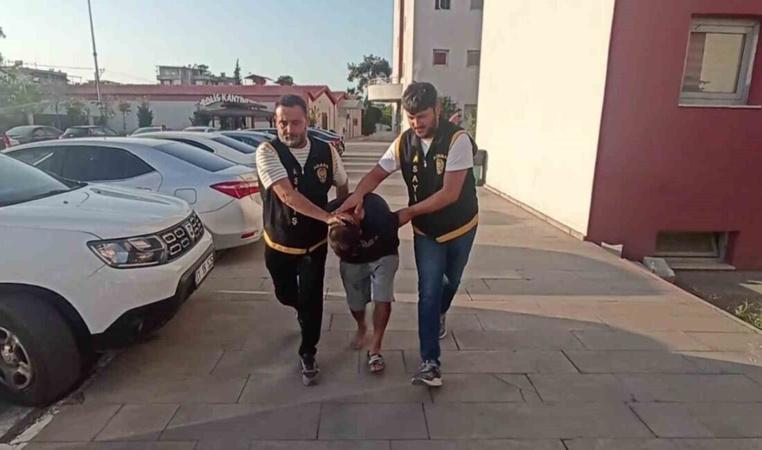 Hırsızlık Suçundan İstenmeyen 50 Yıllık Hapis Cezası Olan Şahıs, Adana’da Kovalama Sonucu Yakalandı Adana'da 50 yıl hapis cezası bulunan E.B. (41), Yüreğir ilçesindeki