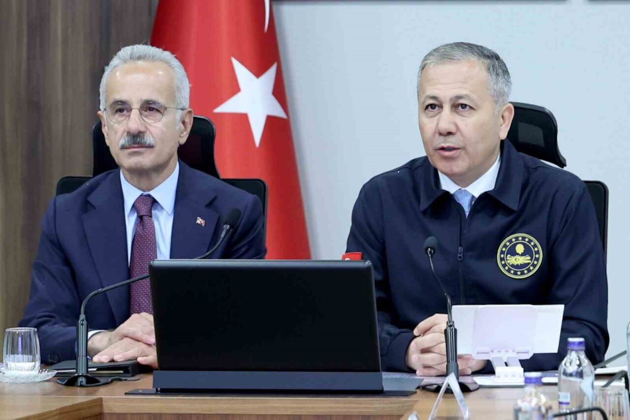 İçişleri Bakanı Ali Yerlikaya, 6 Ekim'de hız sınırlama için iş