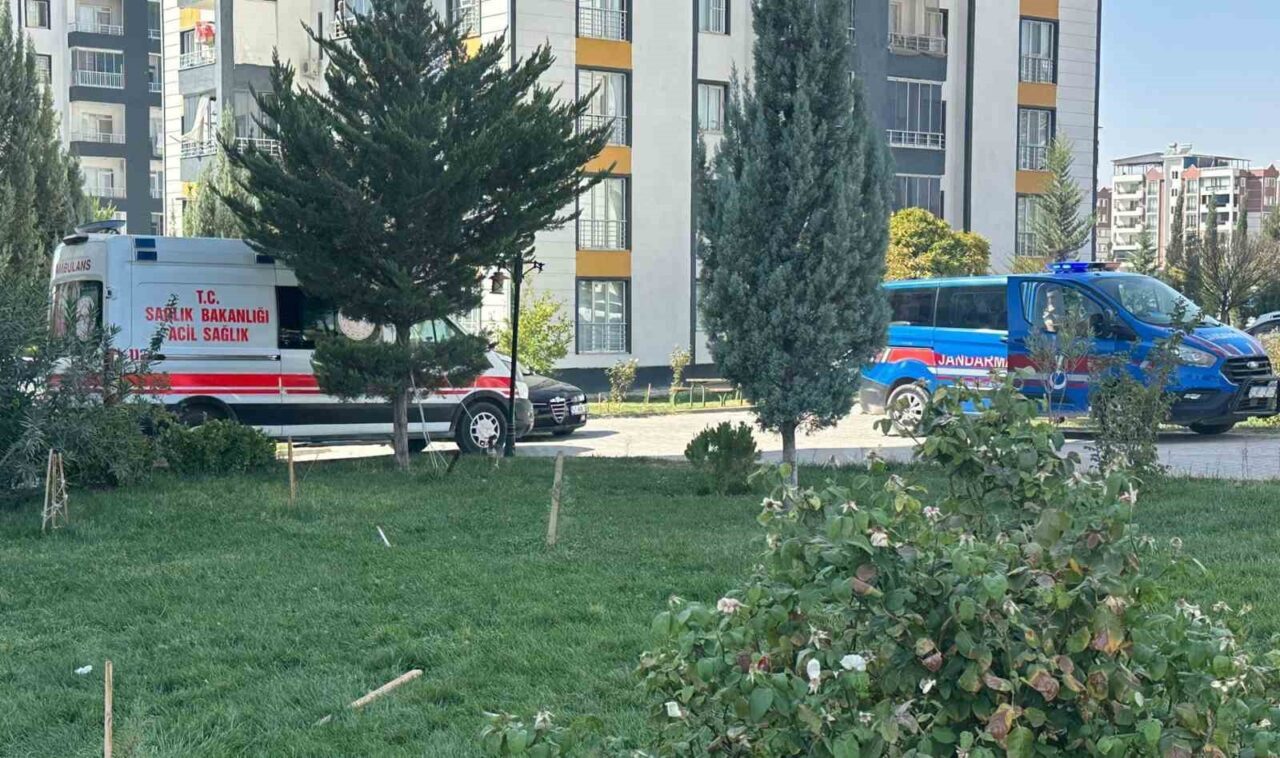 Adıyaman'da Altınşehir Mahallesi'nde iki grup arasında çıkan tartışma kısa sürede