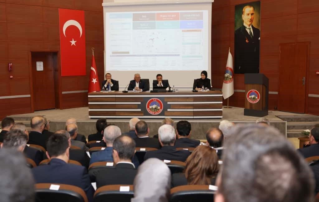 Kayseri’de İl Koordinasyon Kurulu 4. Dönem Toplantısı Gerçekleştirildi Kayseri'de Vali Gökmen Çiçek'in başkanlığında düzenlenen İl Koordinasyon Kurulu 4.