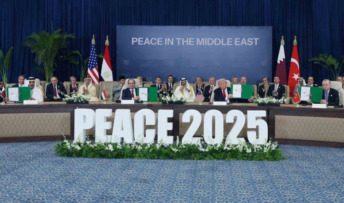 Burhanettin Duran: Cumhurbaşkanı Erdoğan, Gazze için önemli bir zirvede barış çabalarını yineledi İletişim Başkanı Burhanettin Duran, Cumhurbaşkanı Recep Tayyip Erdoğan'ın Mısır'daki 'Barış