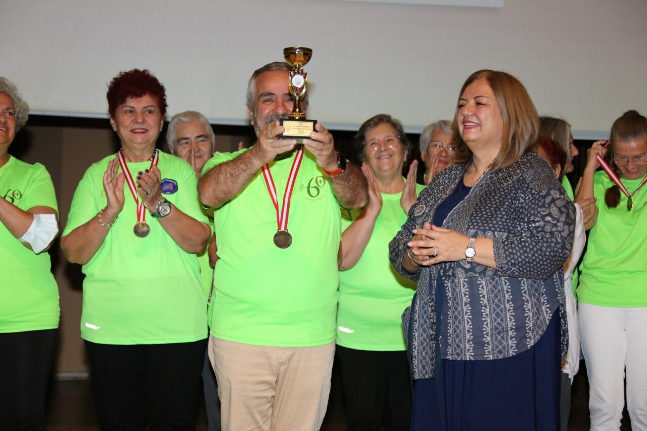 Akdeniz Üniversitesi, "60+ Tazelenme Üniversitesi" ile yeni akademik yılına başladı.