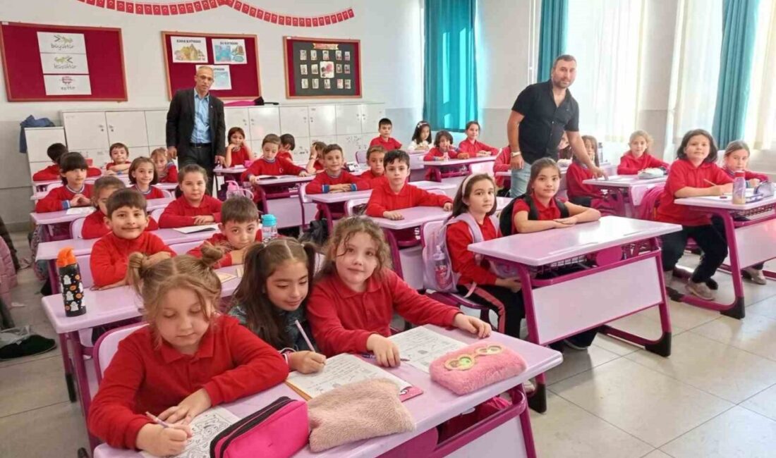 Kütahya'nın Simav ilçesindeki Atatürk İlkokulu'nda, 160 öğrenciye yönelik '7-10 Yaş