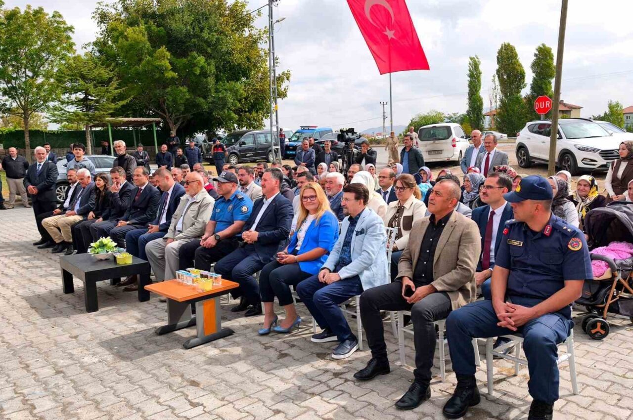 İncesu'da, Kaymakam Ömer Said Karakaş ve İl Sağlık Müdürü Dr.