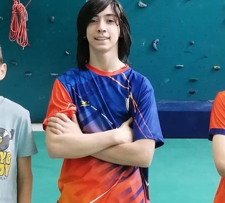İnegöl Belediye Spor Kulübü'nün spor tırmanış sporcusu Işık Altınçubuk, 9-13