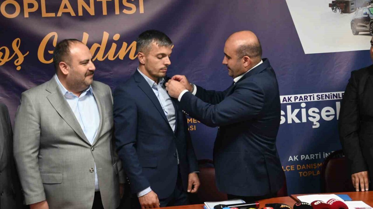 Eskişehir’de İnönü Belediye Meclis Üyesi Murat Dağ, CHP’den istifa ederek