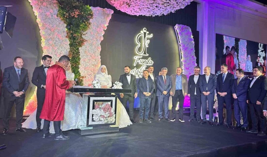 İsa Gün'ün oğulları İbrahim ve Emirhan, Kayseri'de iki düğünle hayatlarını