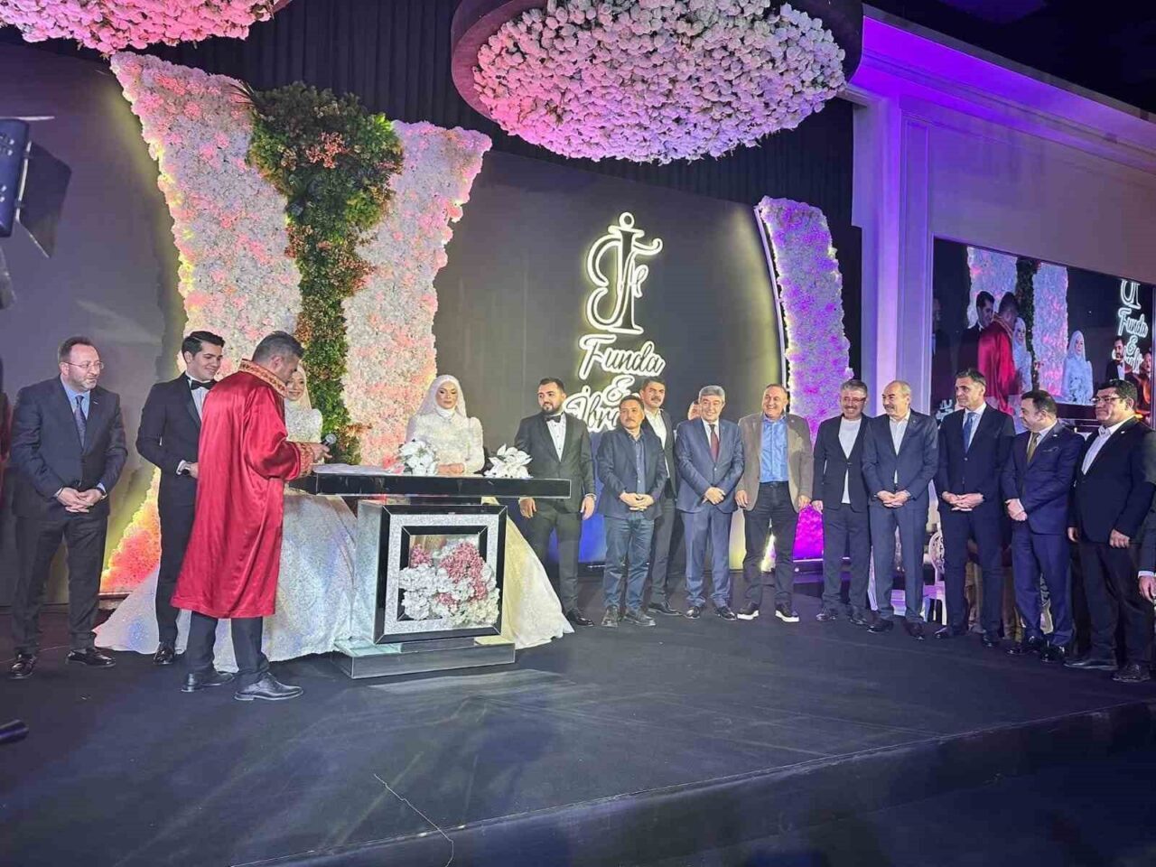 İsa Gün’ün Oğulları İbrahim ve Emirhan, Kayseri’de Düğün Töreni İle Hayatlarını Birleştirdi