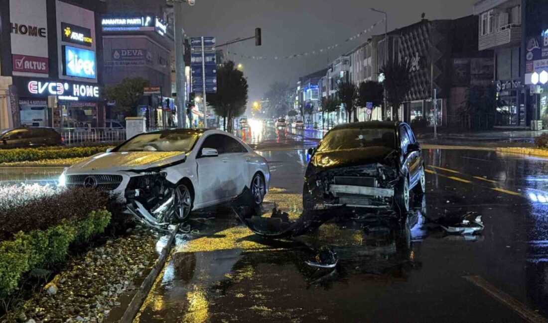 Düzce'de ışık ihlali yapan F.B. yönetimindeki Opel, S.Y. idaresindeki Mercedes'e