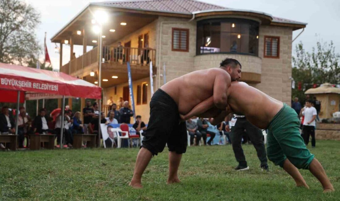 Kozan’da düzenlenen 9. İsmet Atlı Karakucak Güreşleri’nde Recep Kara, finalde