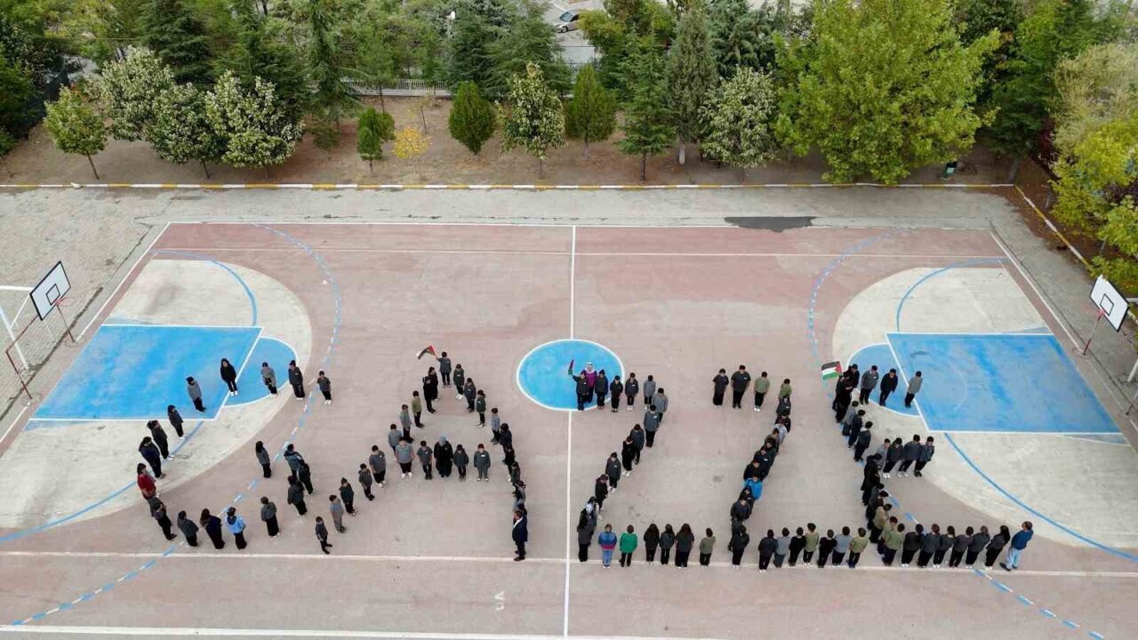 Isparta'daki okullarda, Millî Eğitim Bakanı Yusuf Tekin'in talimatıyla "Filistin ve