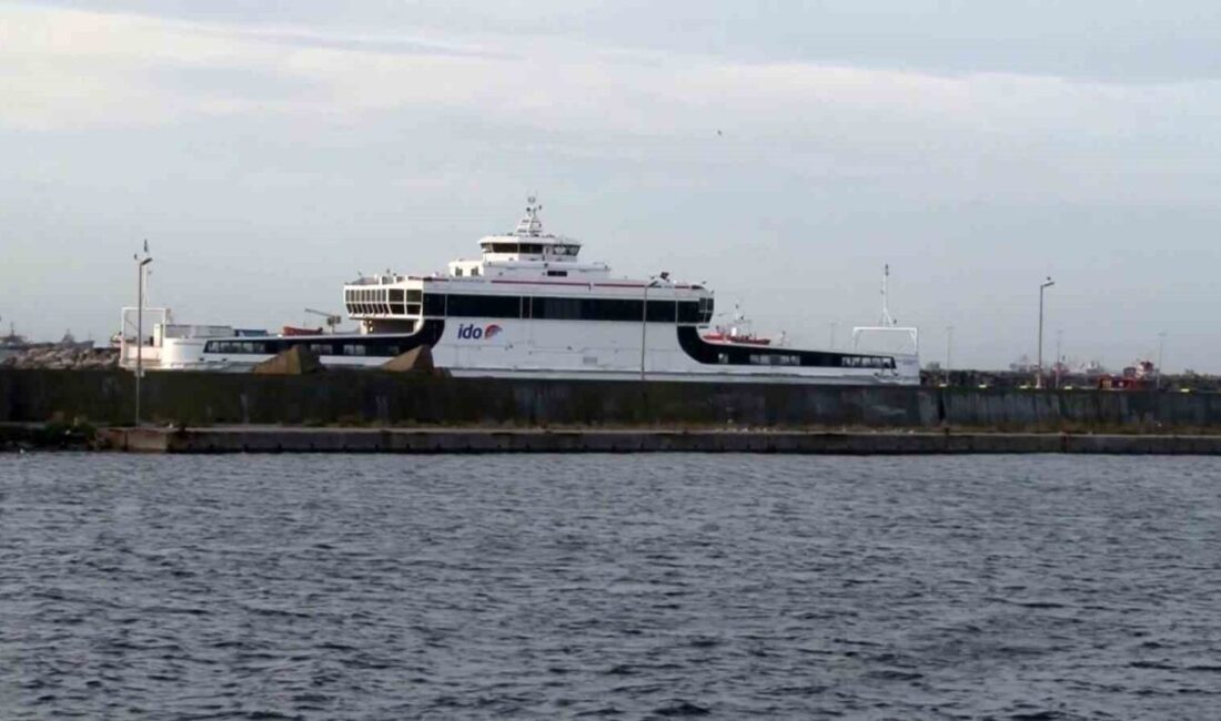 İstanbul’da Olumsuz Hava Şartları Nedeniyle Vapur Seferlerinde İptaller Gerçekleşti İDO ve Şehir Hatları, İstanbul'daki kötü hava koşulları nedeniyle bazı