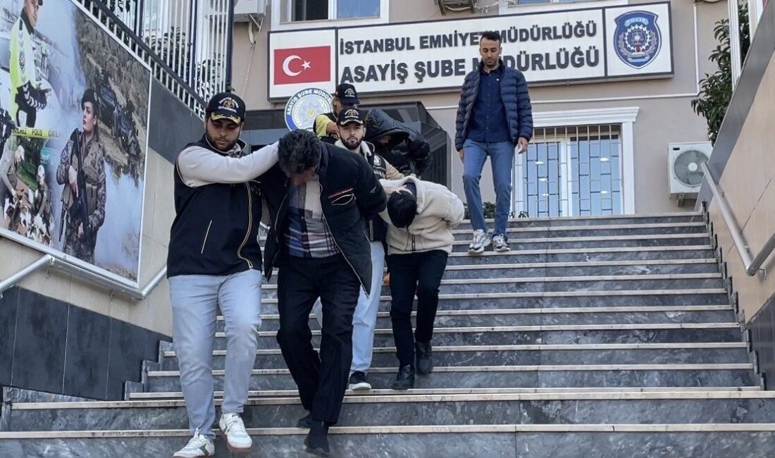 İstanbul'un Fatih ilçesinde, tırnakçılık yöntemiyle turistlerden para çalan İran uyruklu